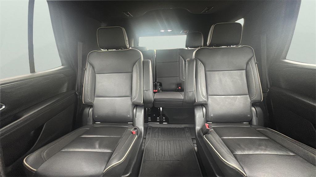 used 2022 GMC Yukon car, priced at $53,984