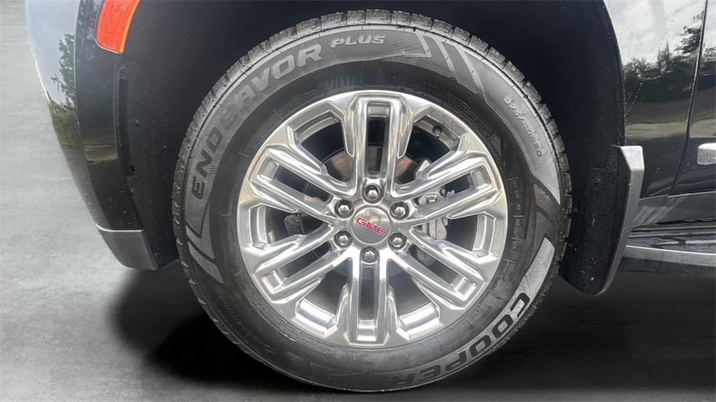 used 2022 GMC Yukon car, priced at $53,984
