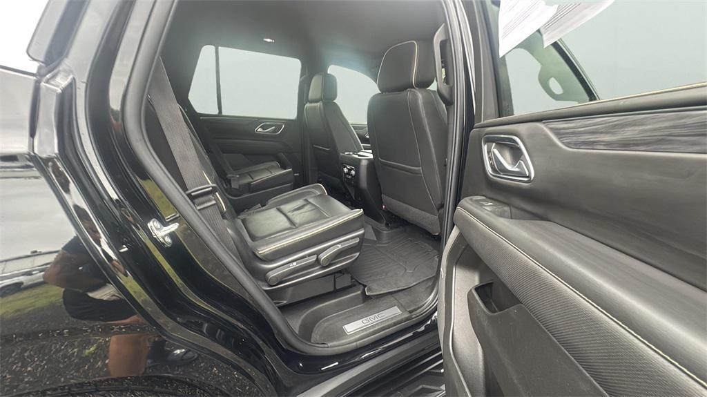used 2022 GMC Yukon car, priced at $53,984