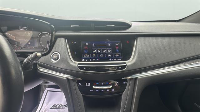 used 2022 Cadillac XT5 car, priced at $35,948