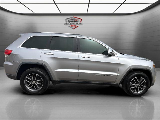 used 2017 Jeep Grand Cherokee car, priced at $13,960
