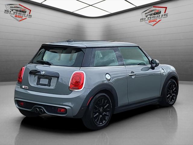 used 2019 MINI Hardtop car, priced at $18,799