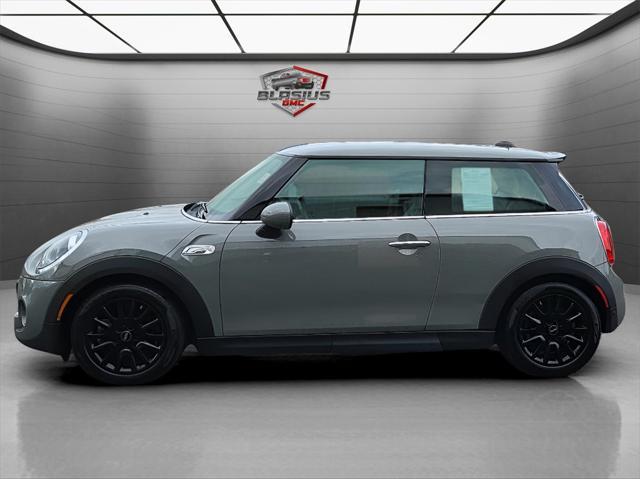 used 2019 MINI Hardtop car, priced at $18,799