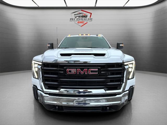 new 2025 GMC Sierra 3500 car, priced at $57,718