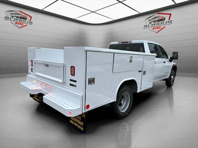 new 2025 GMC Sierra 3500 car, priced at $57,718