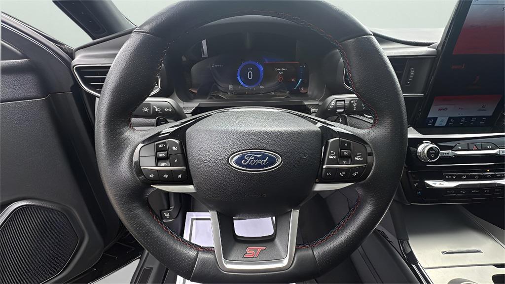 used 2023 Ford Explorer car, priced at $41,999