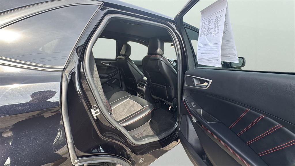 used 2022 Ford Edge car, priced at $25,915
