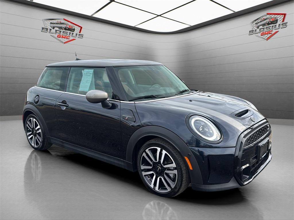 used 2023 MINI Hardtop car, priced at $23,917