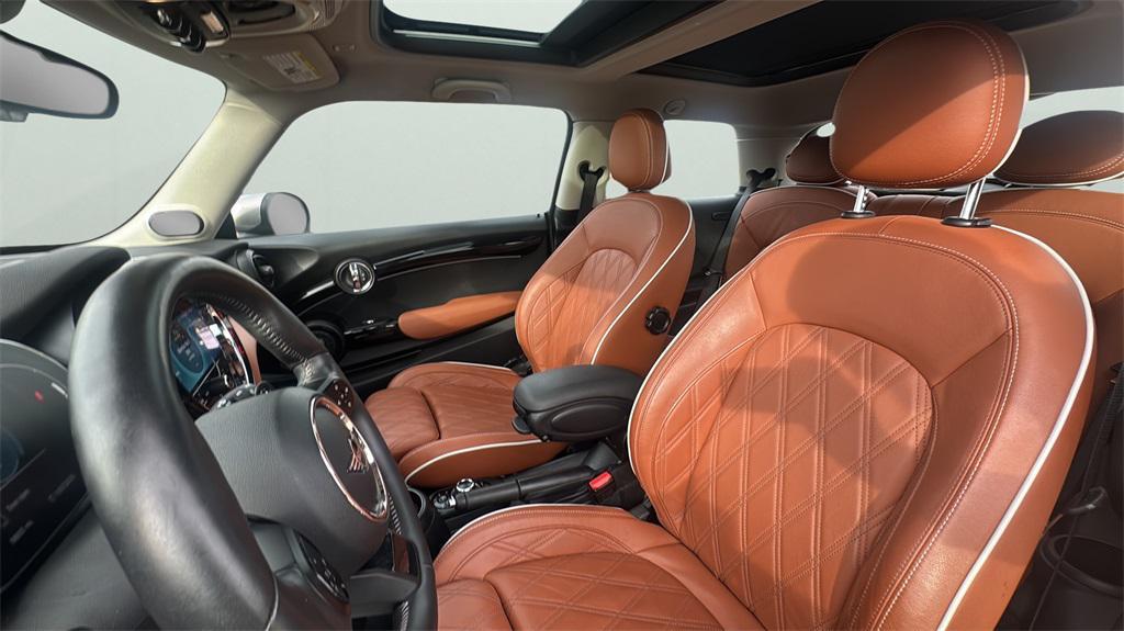 used 2023 MINI Hardtop car, priced at $23,917