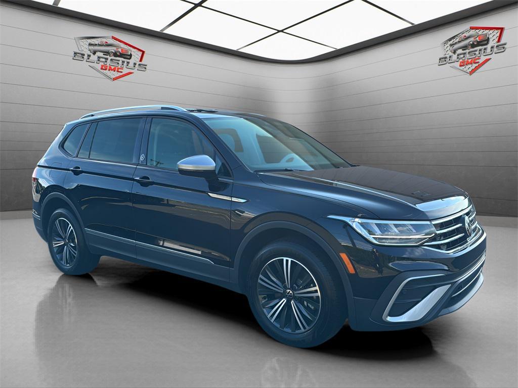 used 2024 Volkswagen Tiguan car, priced at $25,999