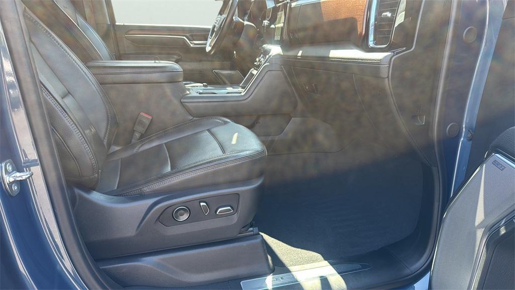 used 2024 GMC Sierra 2500 car, priced at $69,930