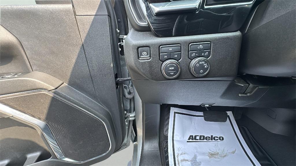 used 2024 Chevrolet Silverado 2500 car, priced at $49,999