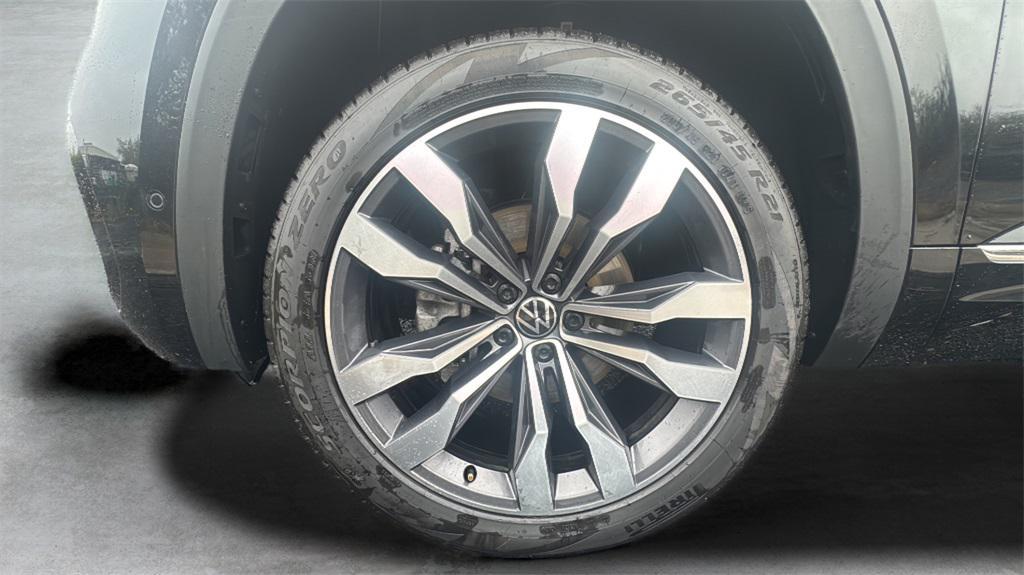 used 2022 Volkswagen Atlas Cross Sport car, priced at $29,940