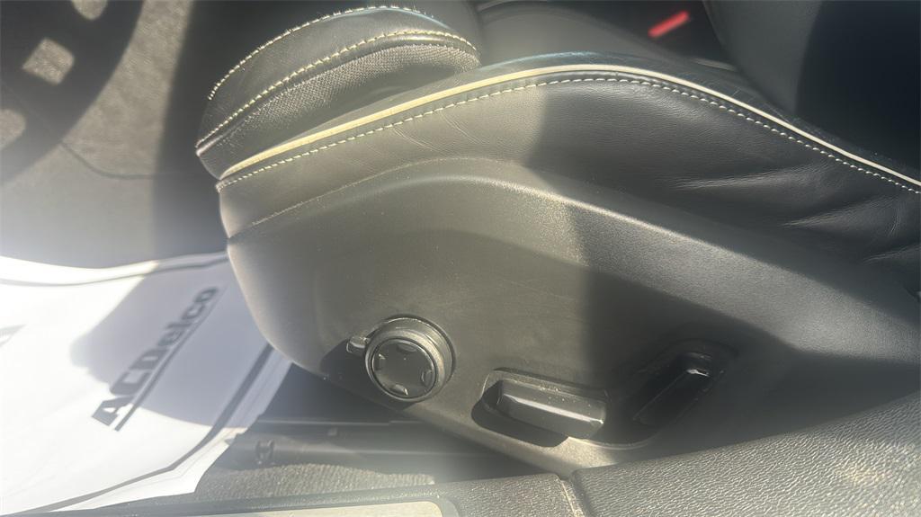 used 2021 Volvo S60 car, priced at $24,995