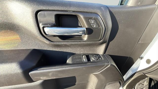 new 2025 GMC Sierra 1500 car, priced at $35,615