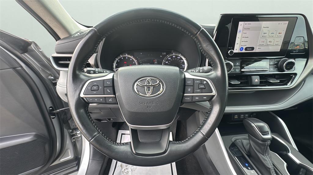 used 2023 Toyota Highlander car, priced at $29,910