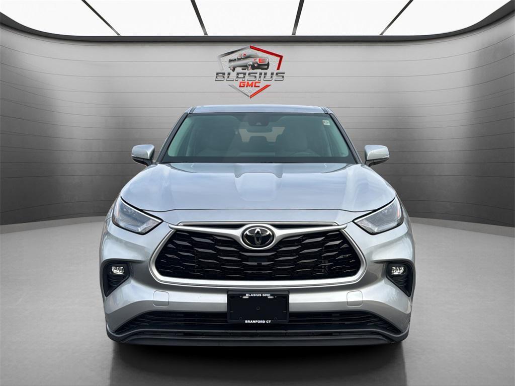 used 2023 Toyota Highlander car, priced at $29,910