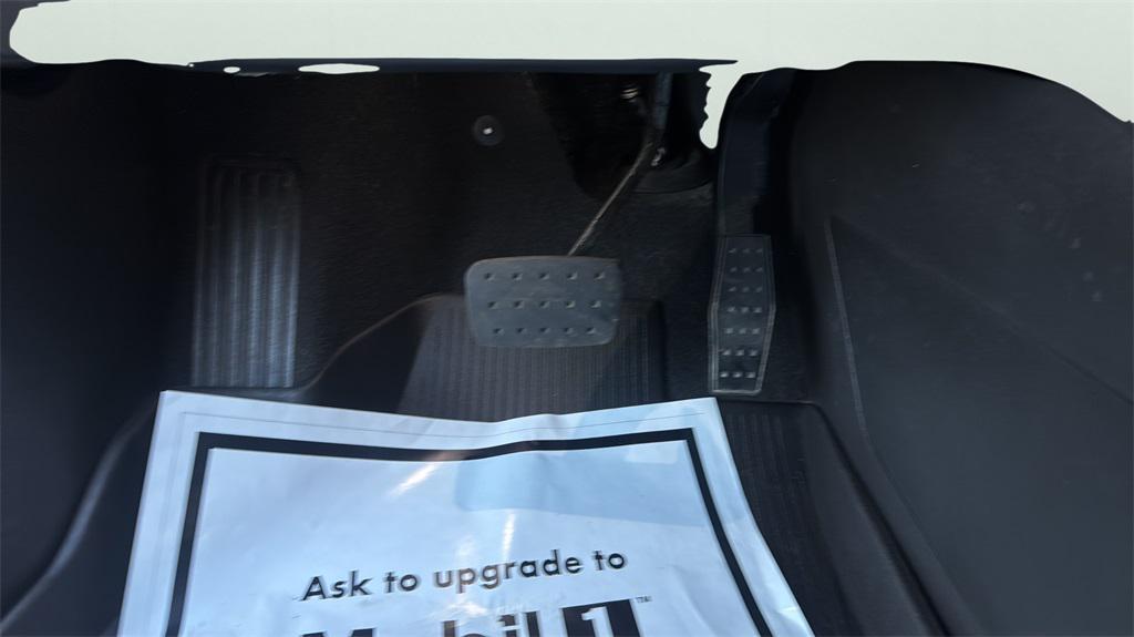 used 2022 Cadillac XT5 car, priced at $31,989