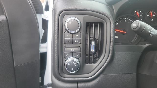 new 2025 GMC Sierra 1500 car, priced at $39,930