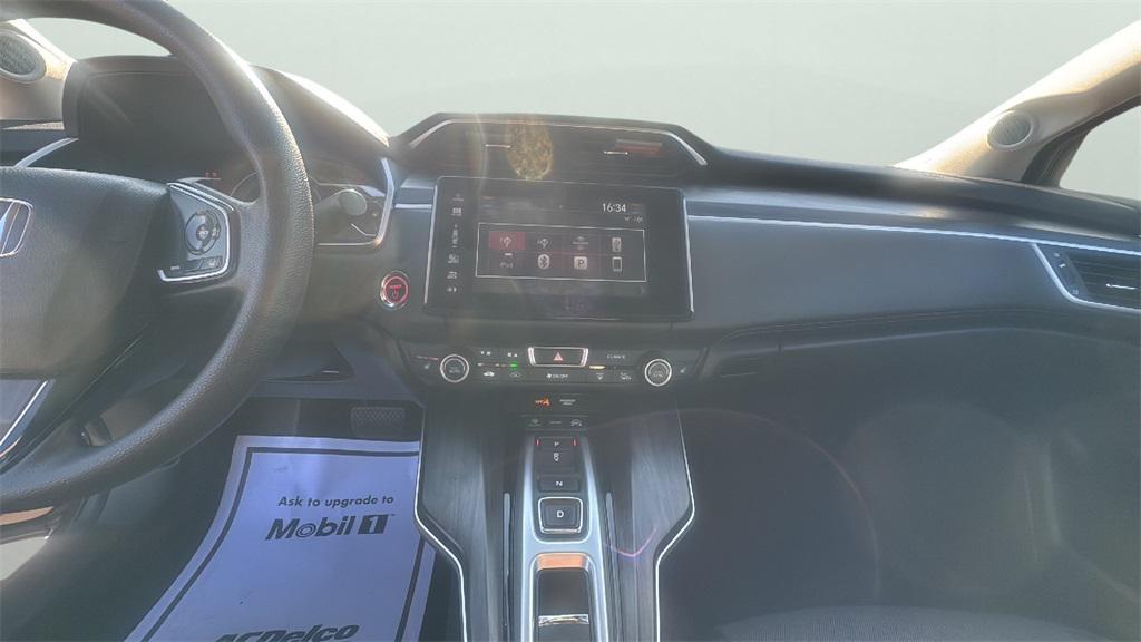 used 2021 Honda Clarity Plug-In Hybrid car, priced at $21,950