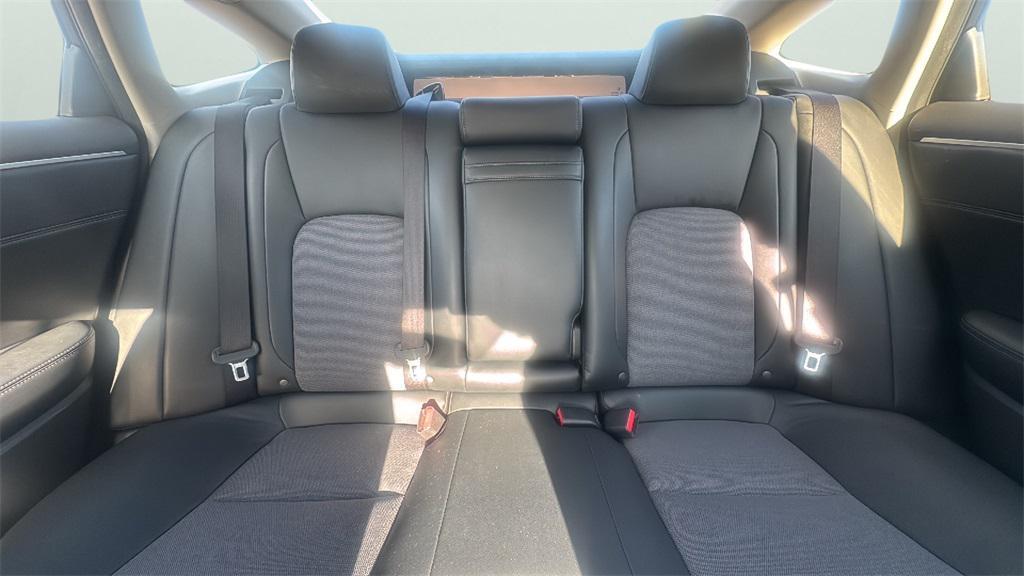 used 2021 Honda Clarity Plug-In Hybrid car, priced at $21,950