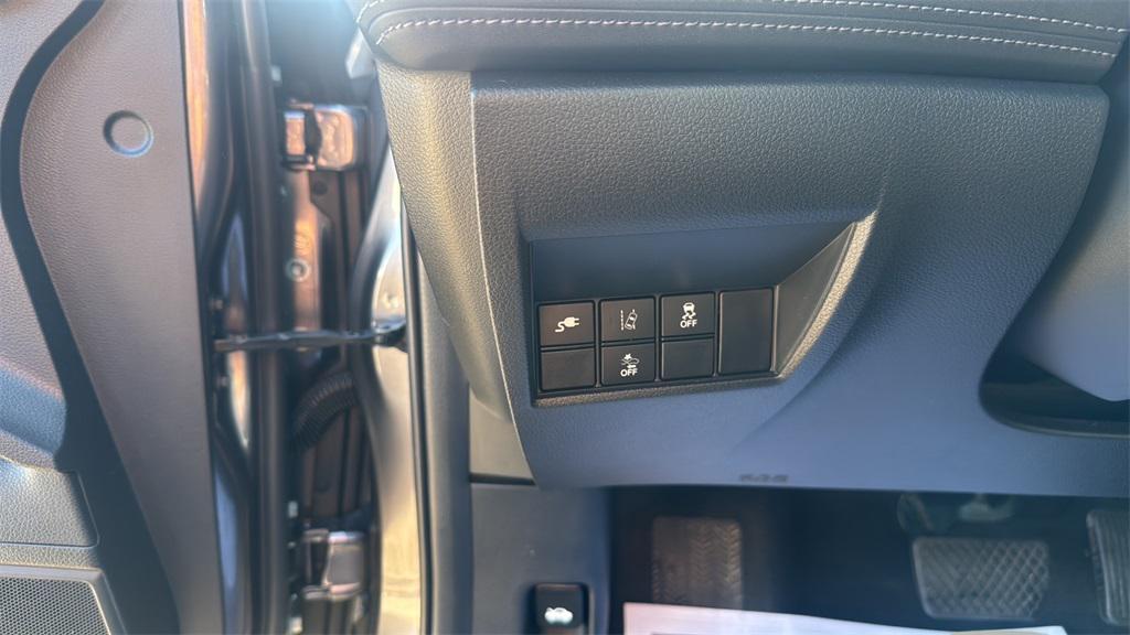 used 2021 Honda Clarity Plug-In Hybrid car, priced at $21,950