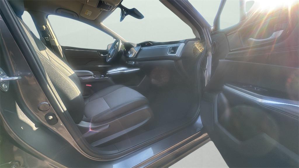 used 2021 Honda Clarity Plug-In Hybrid car, priced at $21,950