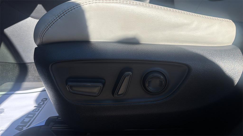used 2020 Toyota RAV4 Hybrid car, priced at $28,997