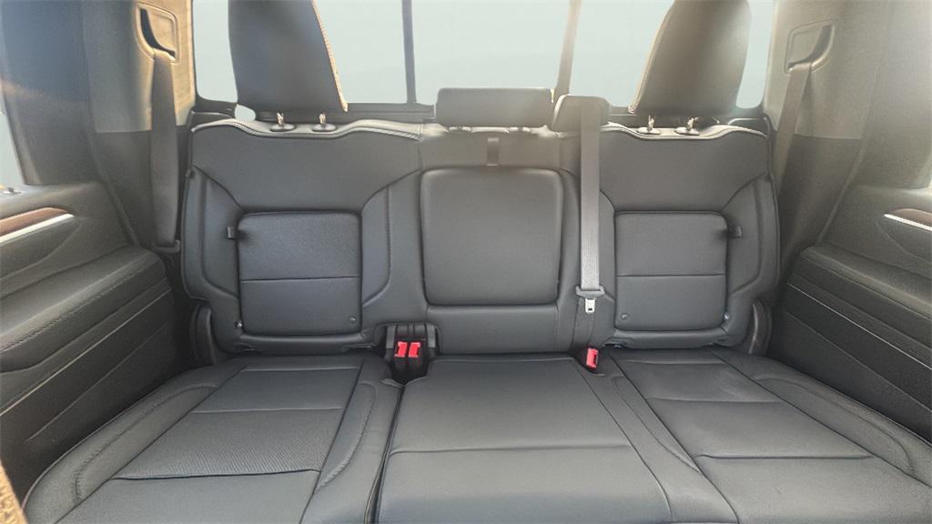 new 2025 GMC Sierra 2500 car, priced at $80,065