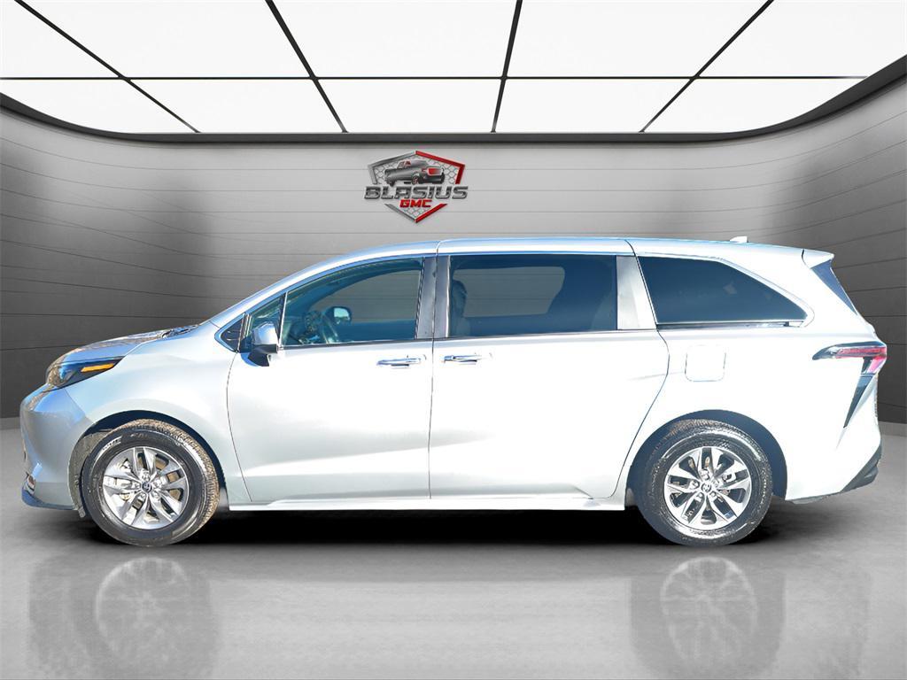 used 2024 Toyota Sienna car, priced at $44,555