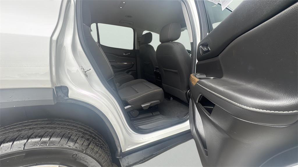 used 2023 GMC Acadia car, priced at $26,990