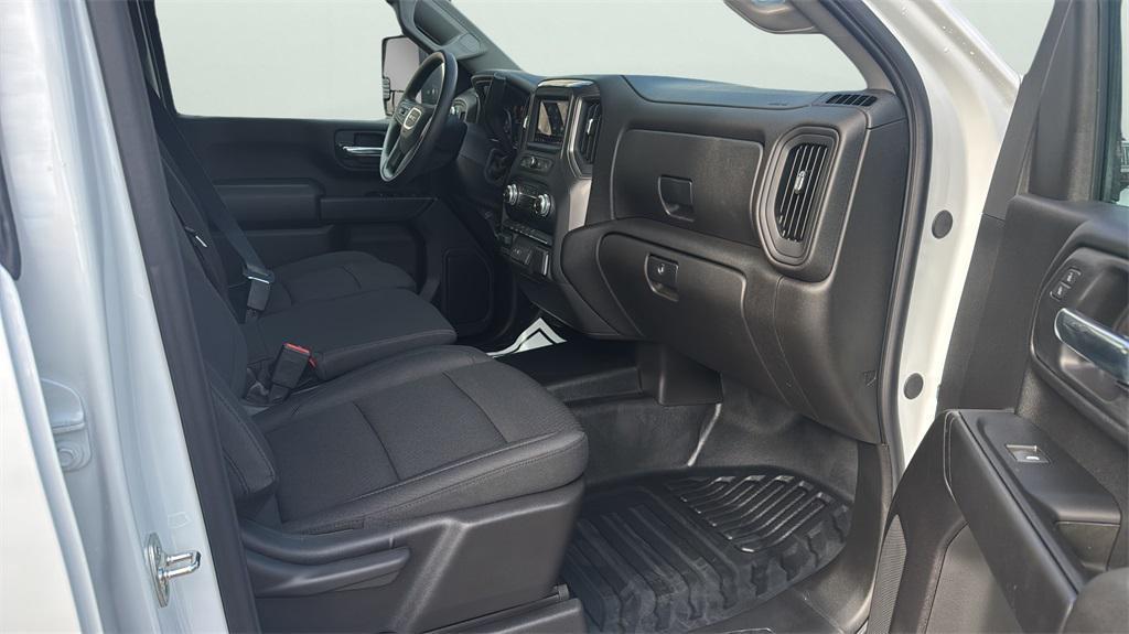 new 2026 GMC Sierra 2500 car, priced at $52,070