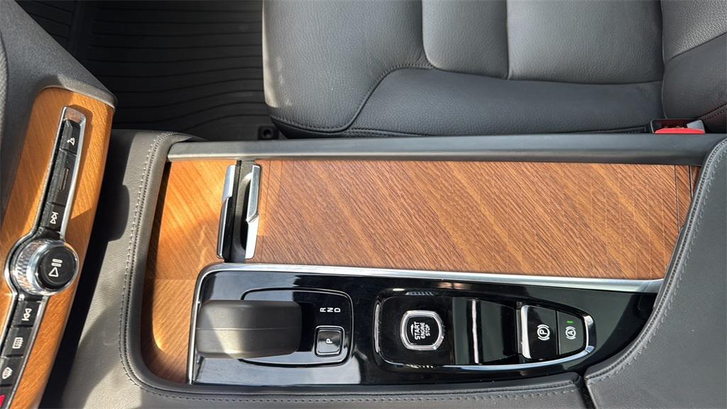 used 2024 Volvo XC90 car, priced at $44,987