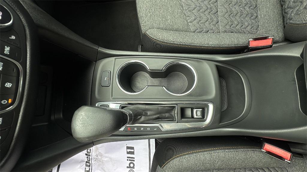 used 2022 Chevrolet Equinox car, priced at $19,937