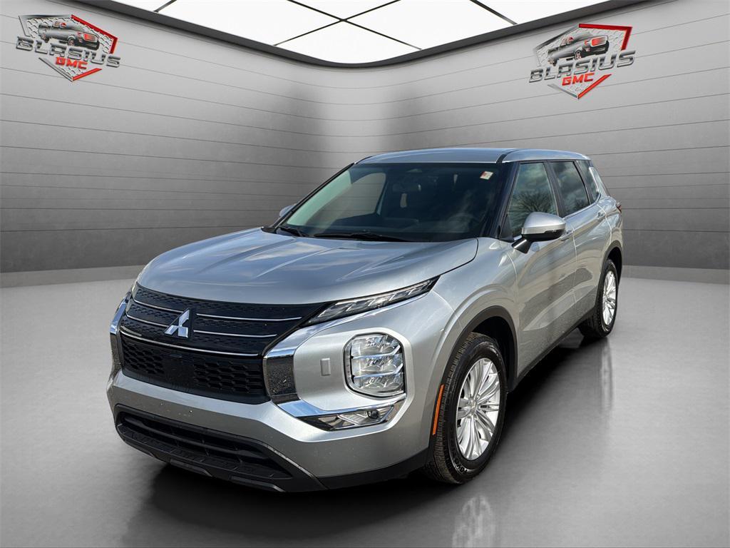 used 2024 Mitsubishi Outlander car, priced at $24,917