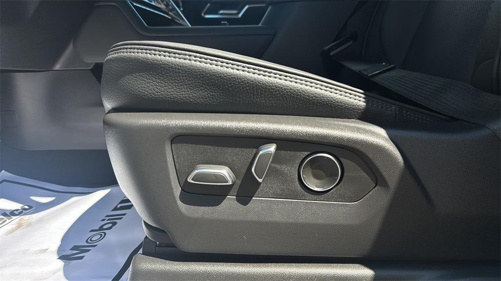 new 2025 GMC Sierra 2500 car, priced at $79,570