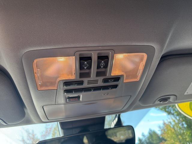 used 2019 Toyota Highlander car, priced at $30,900