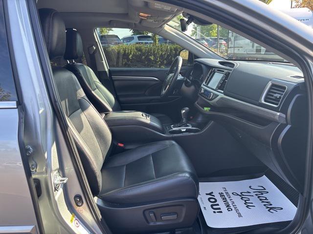 used 2019 Toyota Highlander car, priced at $30,900