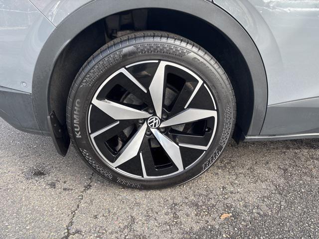 used 2023 Volkswagen ID.4 car, priced at $24,761