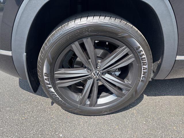 used 2022 Volkswagen Atlas Cross Sport car, priced at $33,688