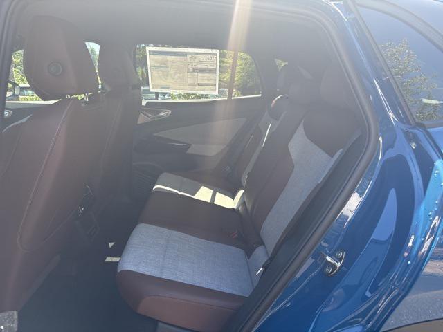 new 2025 Volkswagen ID.4 car, priced at $44,494