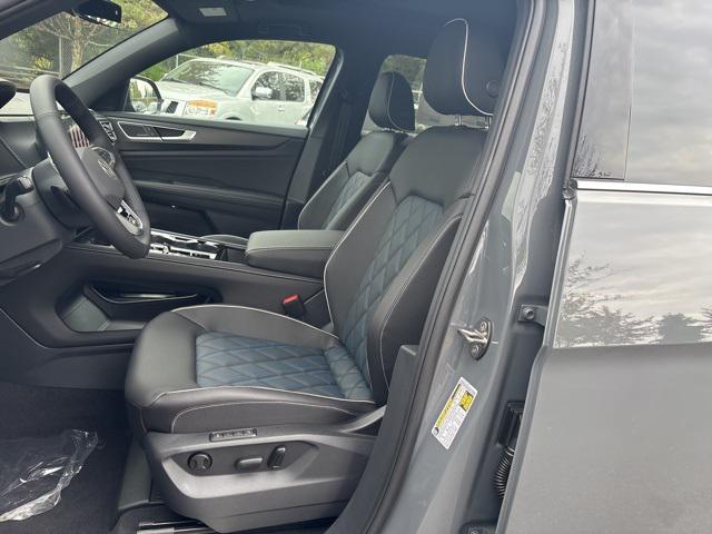 new 2026 Volkswagen Atlas Cross Sport car, priced at $55,508