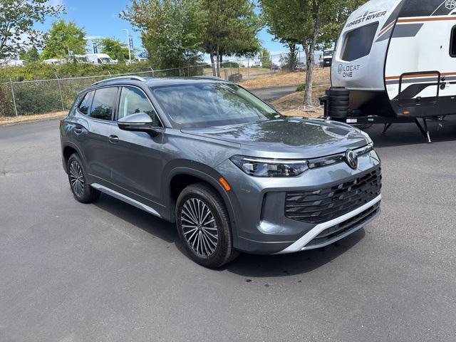 new 2025 Volkswagen Tiguan car, priced at $31,020