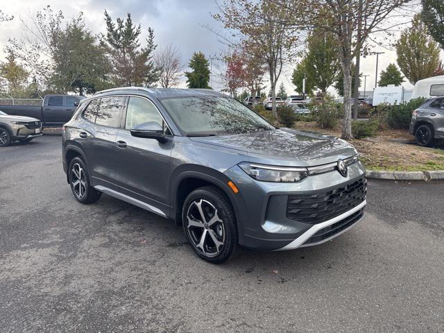 new 2025 Volkswagen Tiguan car, priced at $33,693