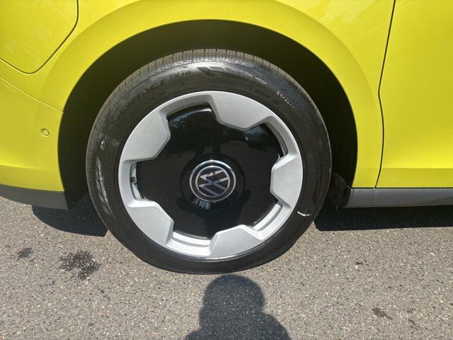 new 2025 Volkswagen ID. Buzz car, priced at $70,518