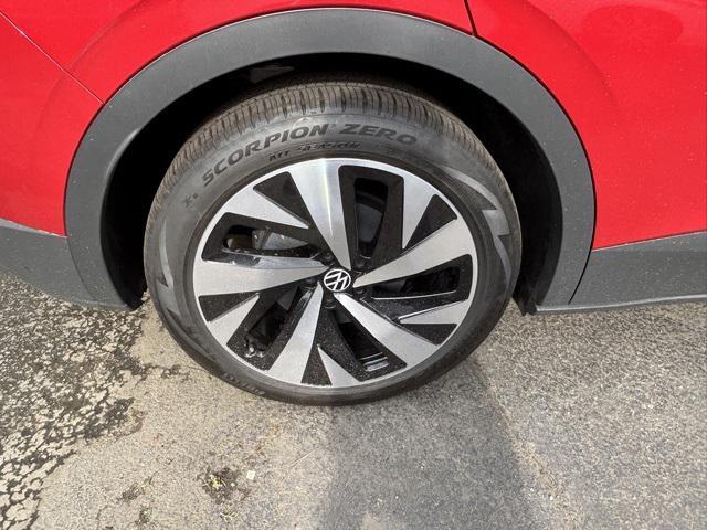 used 2022 Volkswagen ID.4 car, priced at $26,923