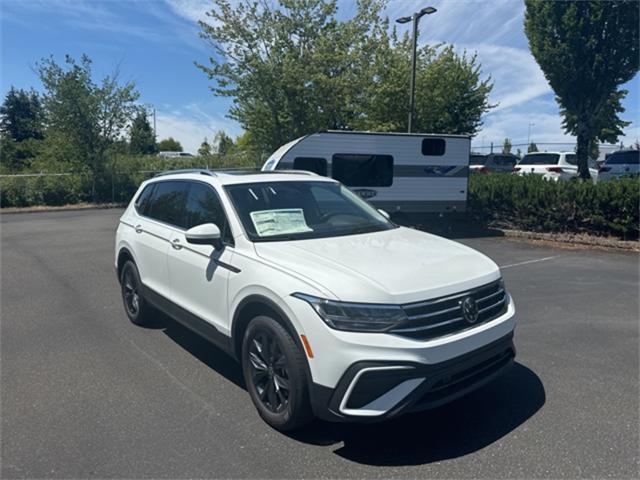 new 2024 Volkswagen Tiguan car, priced at $30,920