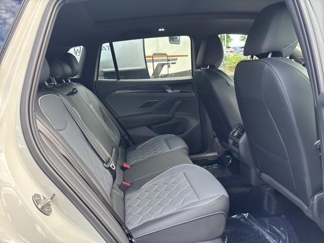 new 2025 Volkswagen Tiguan car, priced at $39,703