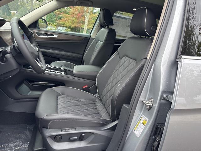 new 2026 Volkswagen Atlas car, priced at $57,702