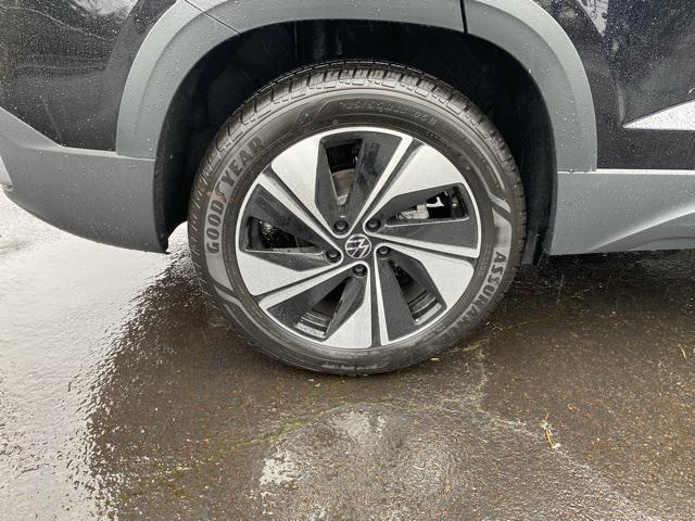 new 2025 Volkswagen Taos car, priced at $30,106